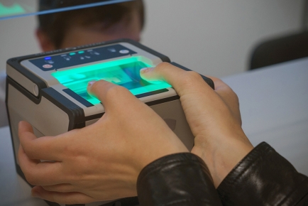 Сбербанк запускает оплату по биометрии для подростков с 14 лет